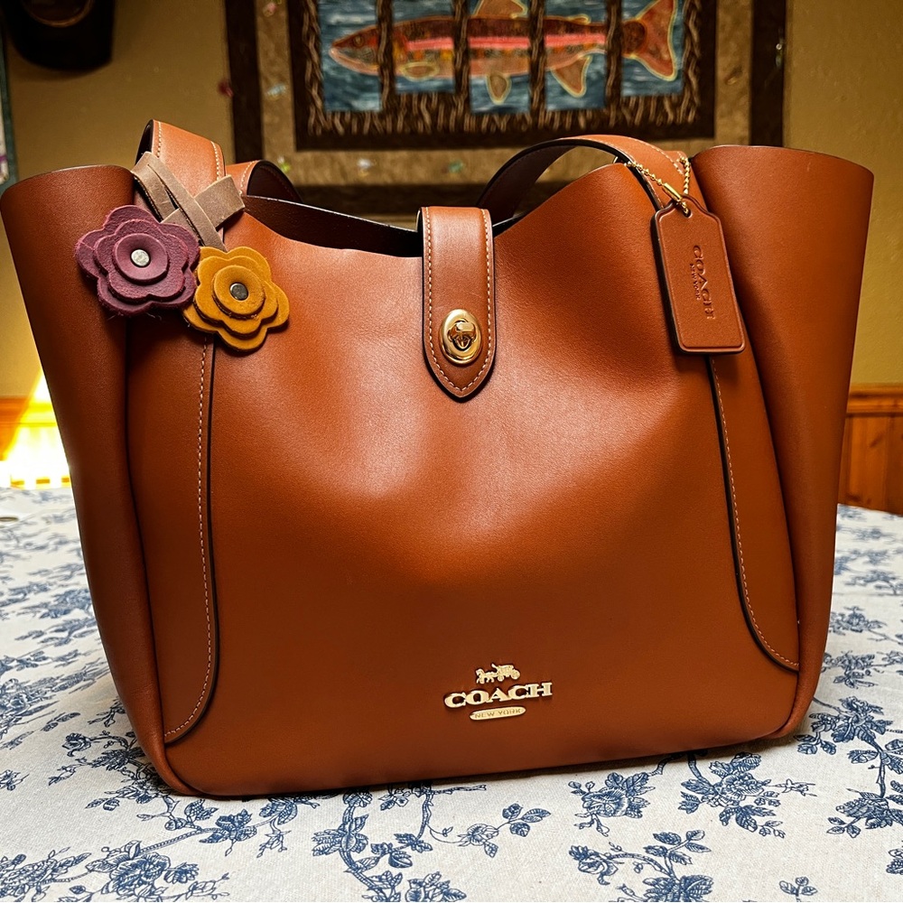 Coach Leather Hadley Turnlock Tote